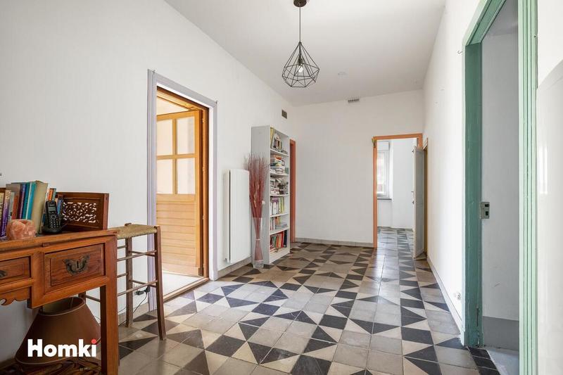 Maison de ville - 272 m² - 7 pièces