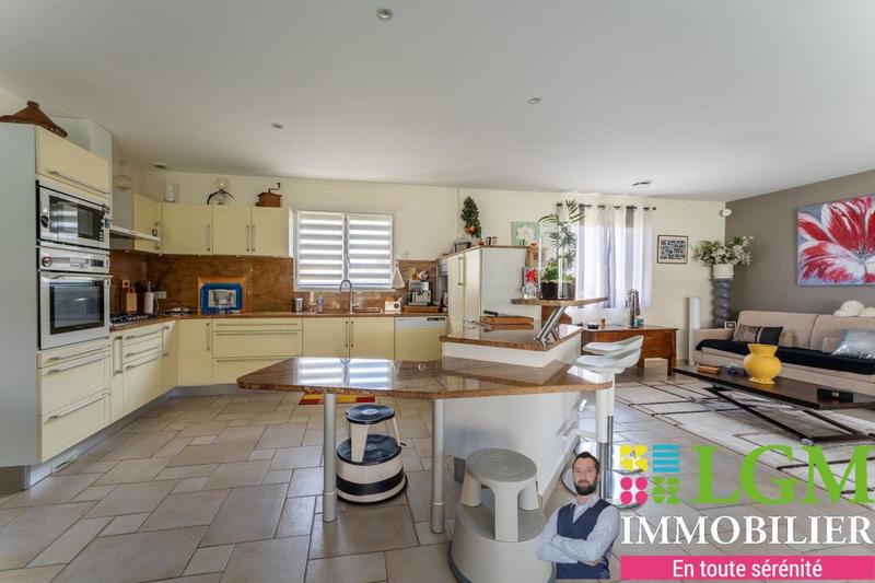 Maison - 181 m² - 4 pièces