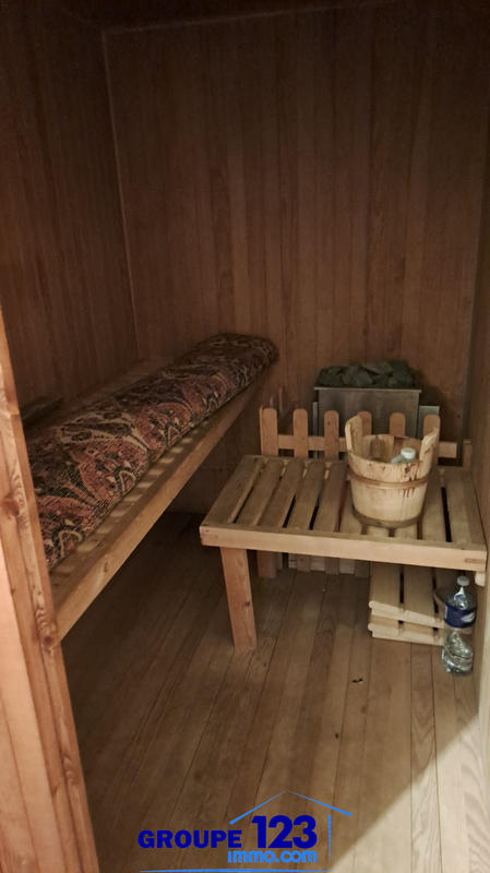 Maison - 521 m² - 18 pièces