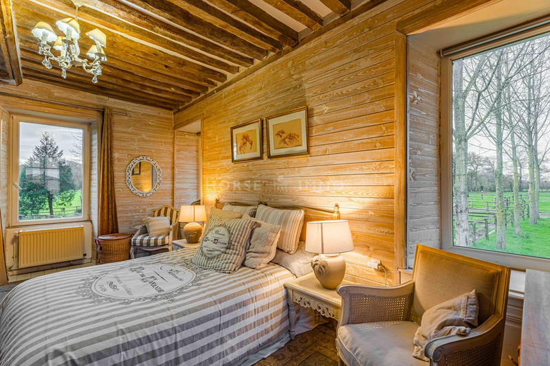 Maison - 380 m² - 14 pièces