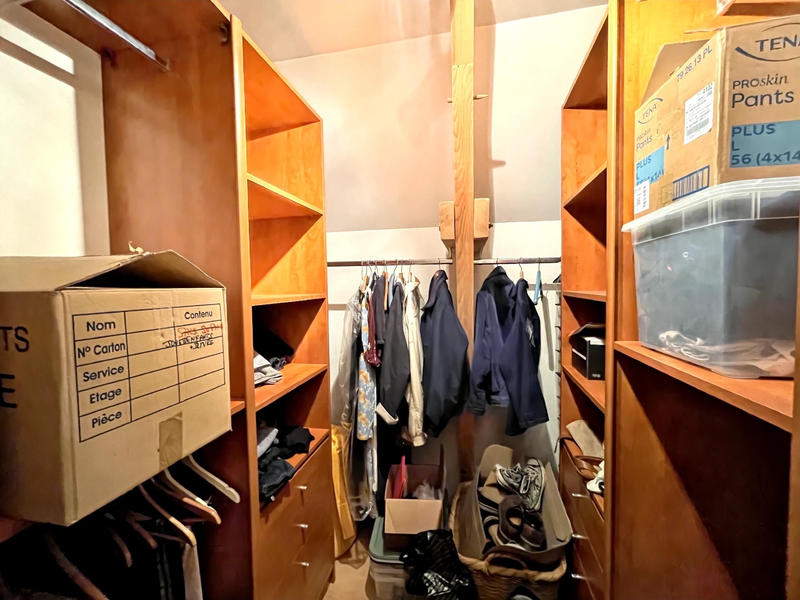 Maison - 197 m² - 8 pièces