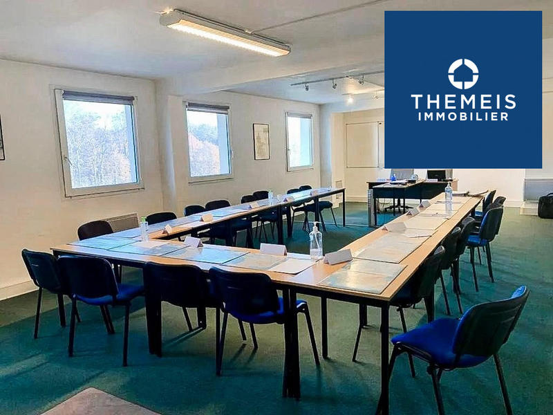 Local commercial - 120 m² - 2 pièces