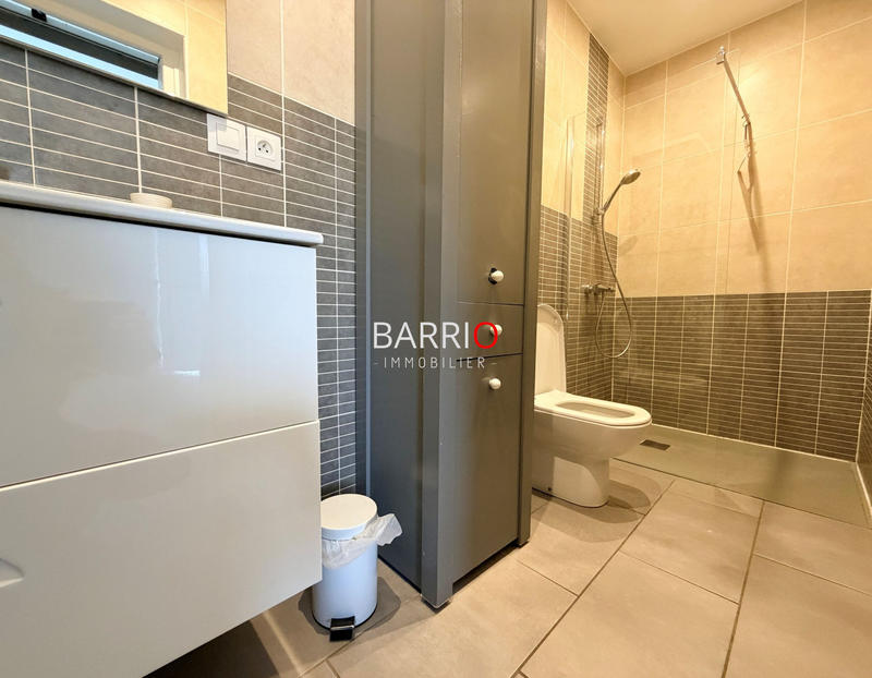 Villa - 234 m² - 11 pièces