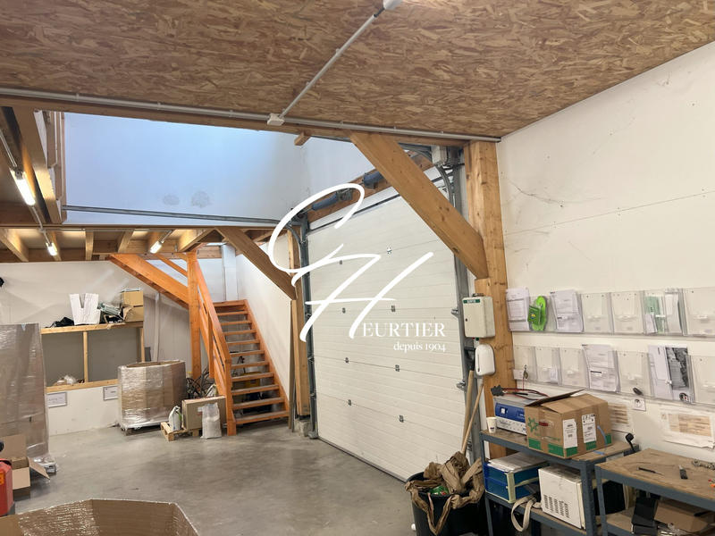 Local d'activités - 400 m²