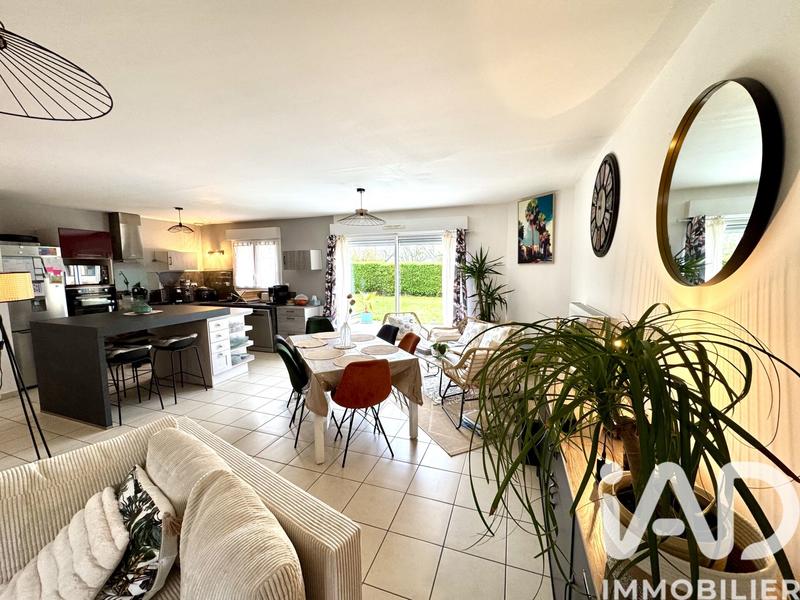 Maison - 90 m² - 4 pièces