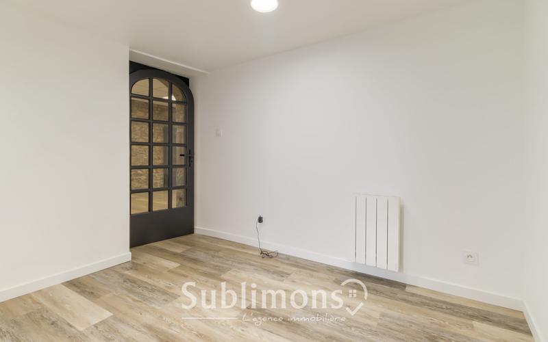 Local commercial - 100 m² - 4 pièces