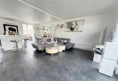 Villa - 90 m² - 4 pièces