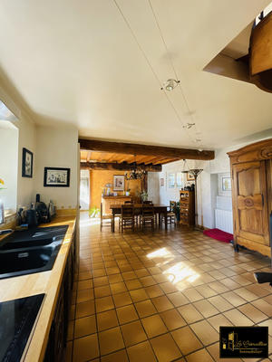 Maison ancienne - 190 m² - 10 pièces