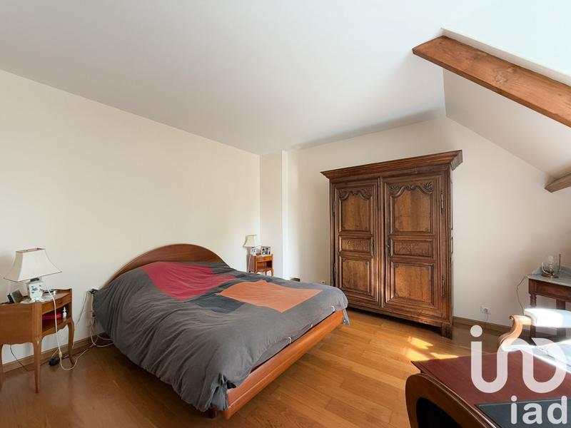 Maison - 186 m² - 7 pièces