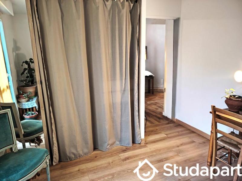 Chambre - 12 m² - 1 pièce