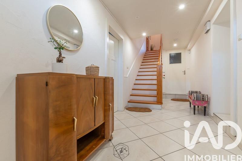 Maison de village - 208 m² - 7 pièces