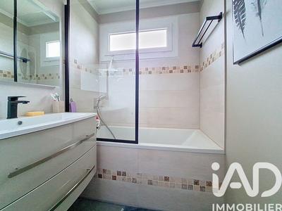 Maison - 75 m² - 4 pièces