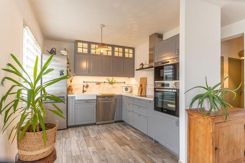 Maison - 99 m² - 5 pièces