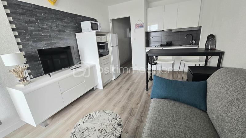 Studio - 25 m² - 1 pièce