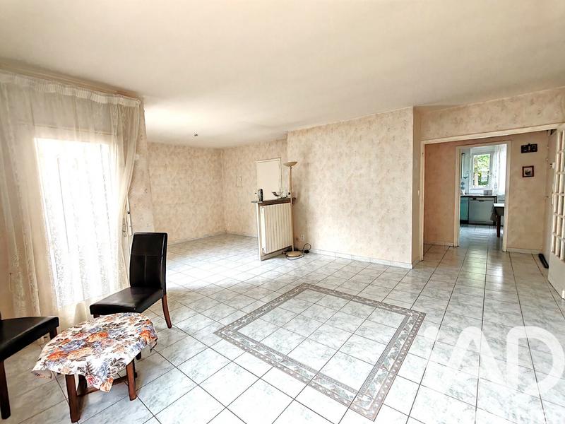 Appartement - 85 m² - 5 pièces