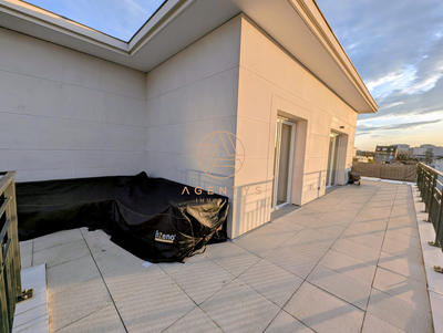 Appartement - 76 m² - 4 pièces