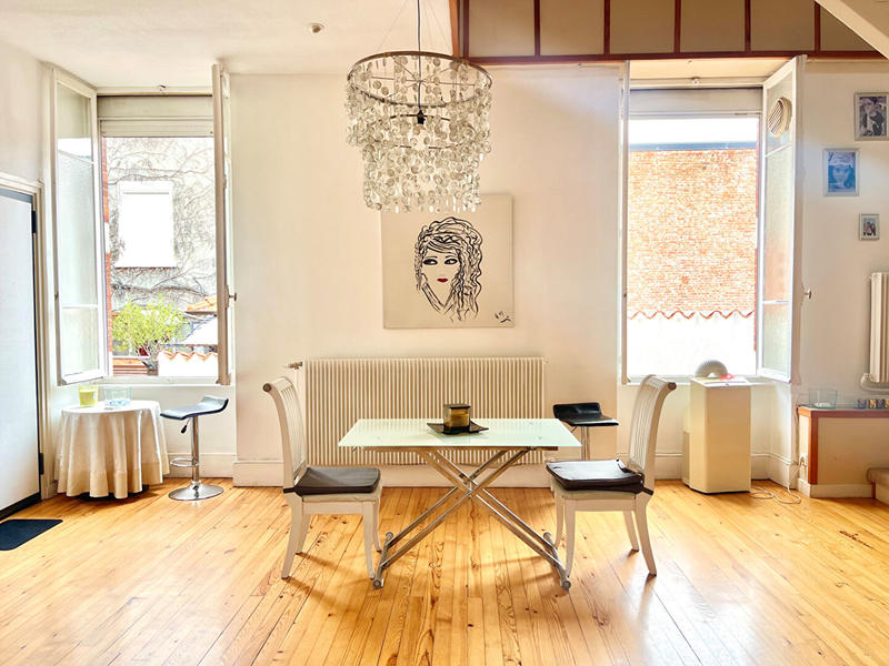 Maison - 361 m² - 10 pièces