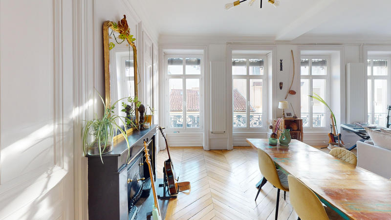 Appartement - 82 m² - 3 pièces