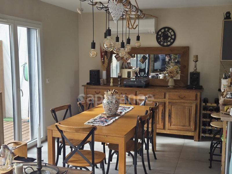 Maison - 90 m² - 4 pièces