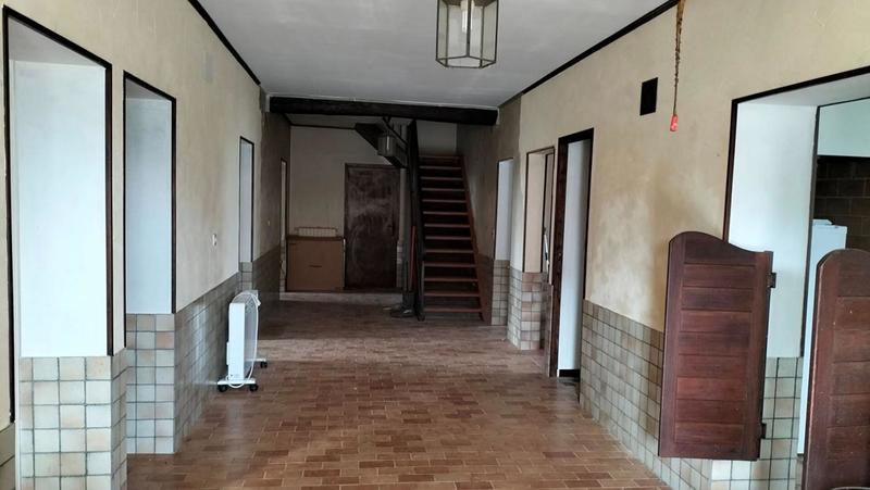 Corps de ferme - 230 m² - 5 pièces