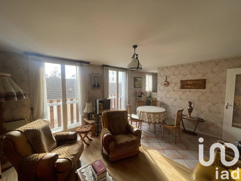 Appartement - 85 m² - 5 pièces