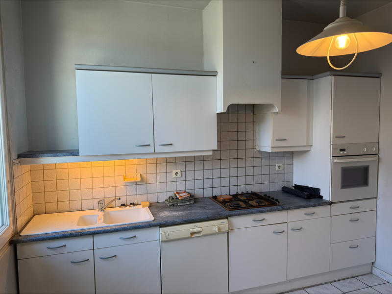 Appartement - 75 m² - 5 pièces