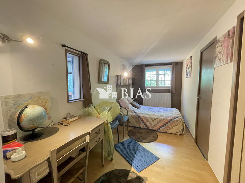 Maison - 140 m² - 8 pièces