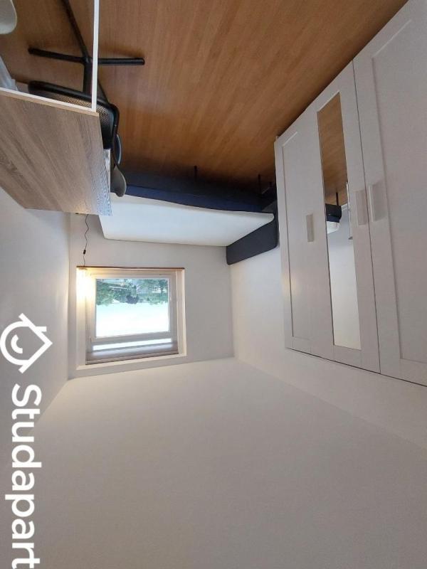 Chambre - 9 m² - 1 pièce