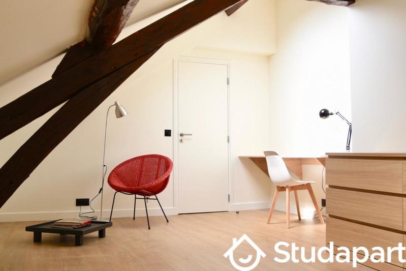 Chambre - 15 m² - 1 pièce