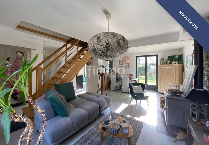 Maison - 135 m² - 6 pièces