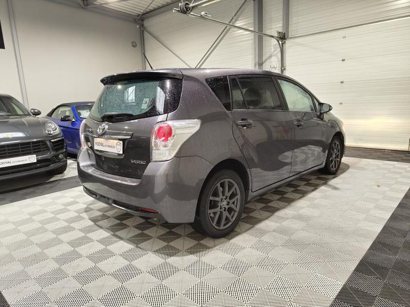 Toyota Verso Skyblue Phase 2 1.6 d-4d 16v 112 cv