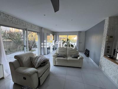 Maison - 148 m² - 6 pièces