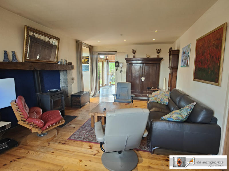 Maison ancienne - 215 m² - 6 pièces