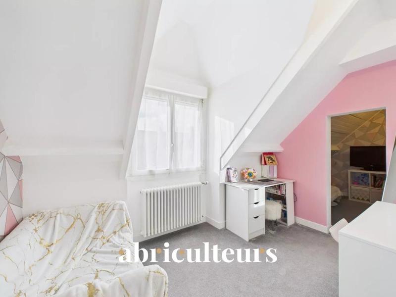 Maison - 110 m² - 7 pièces