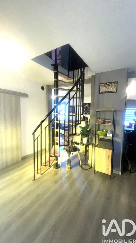 Maison - 188 m² - 9 pièces