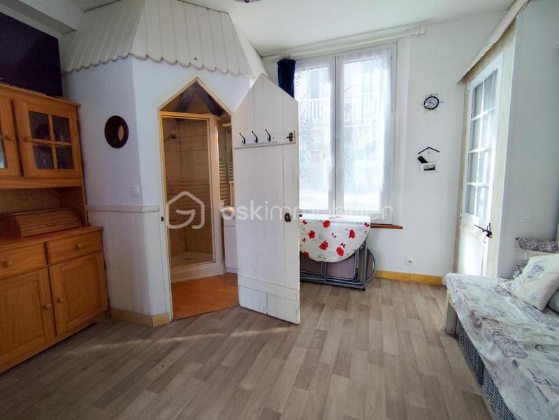 Studio - 12 m² - 1 pièce