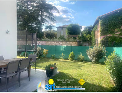 Maison - 104 m² - 5 pièces