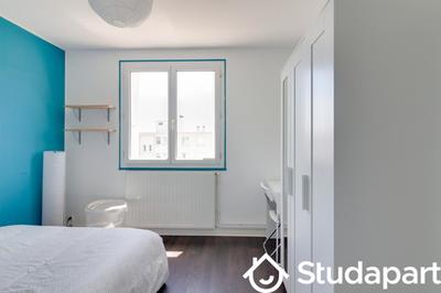 Chambre - 11 m² - 1 pièce