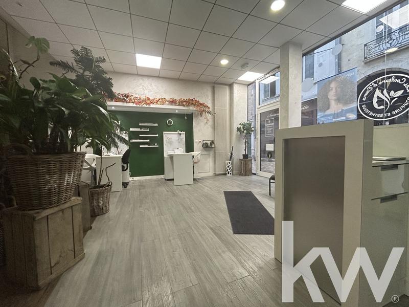 Fonds de commerce - Magasins - 128 m²