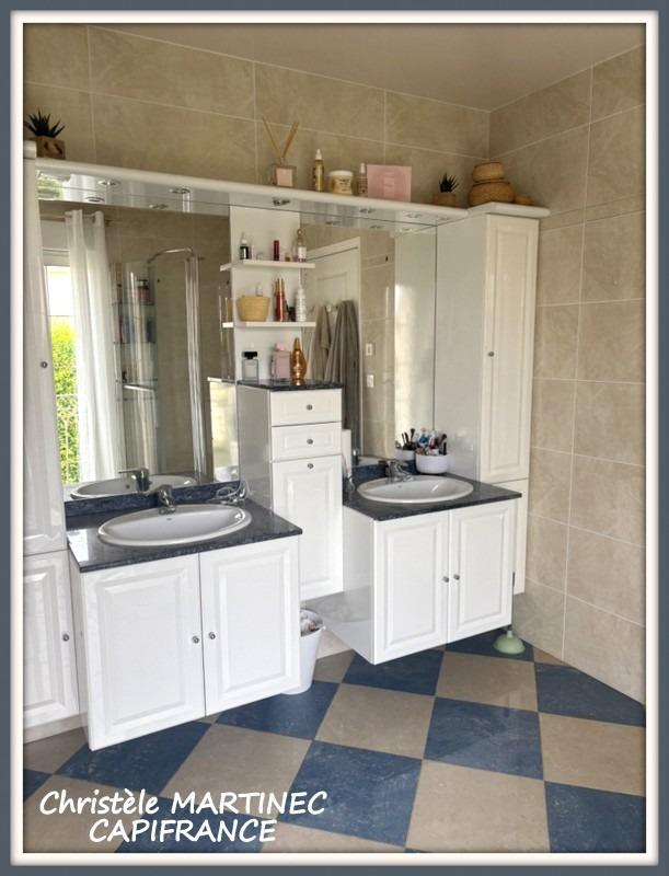 Maison - 226 m² - 7 pièces