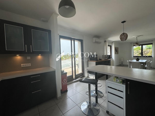 Maison - 154 m² - 6 pièces