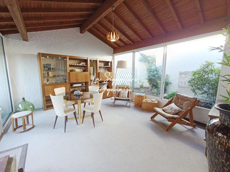 Maison - 336 m² - 12 pièces