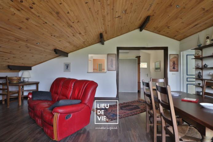 Maison ancienne - 212 m² - 8 pièces