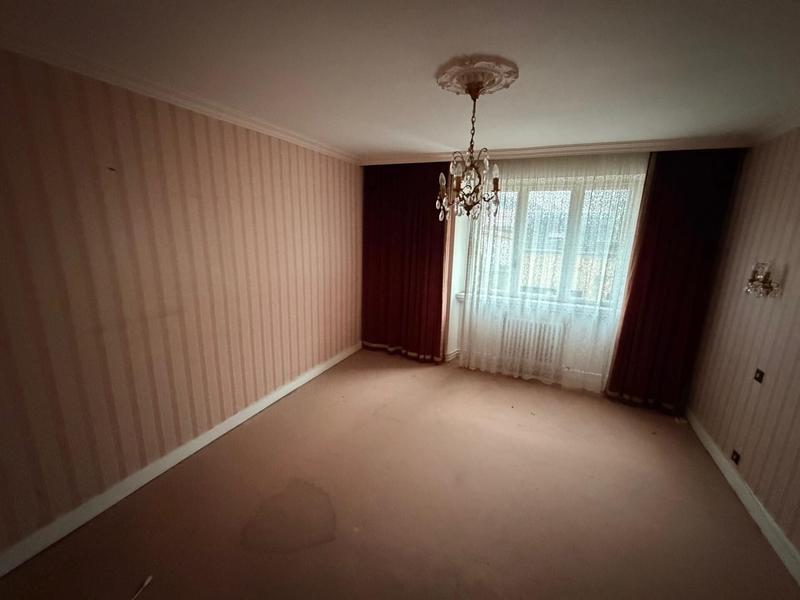 Maison - 160 m² - 8 pièces