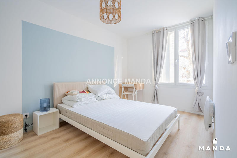 Chambre - 11 m² - 4 pièces