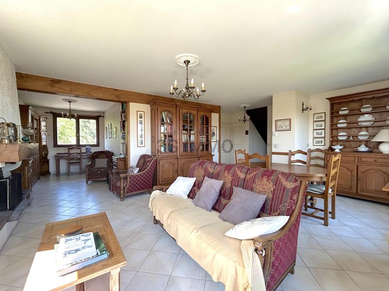 Villa - 170 m² - 8 pièces