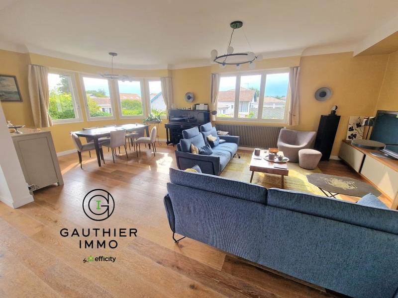 Villa - 182 m² - 6 pièces