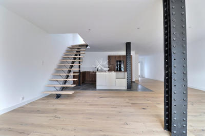 Maison - 159 m² - 5 pièces