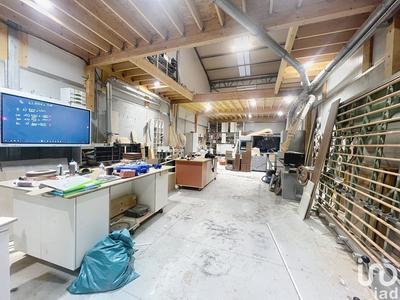 Local commercial - 240 m²