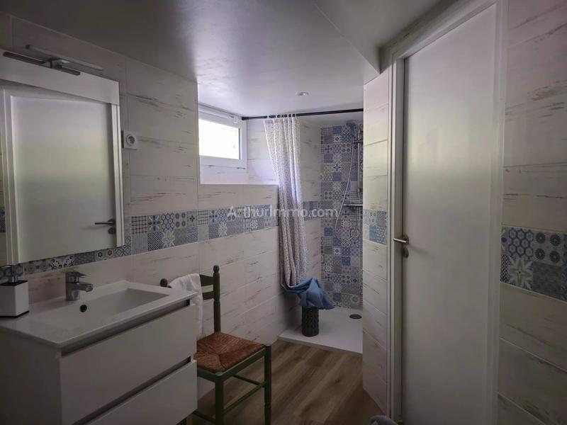 Maison - 180 m² - 7 pièces